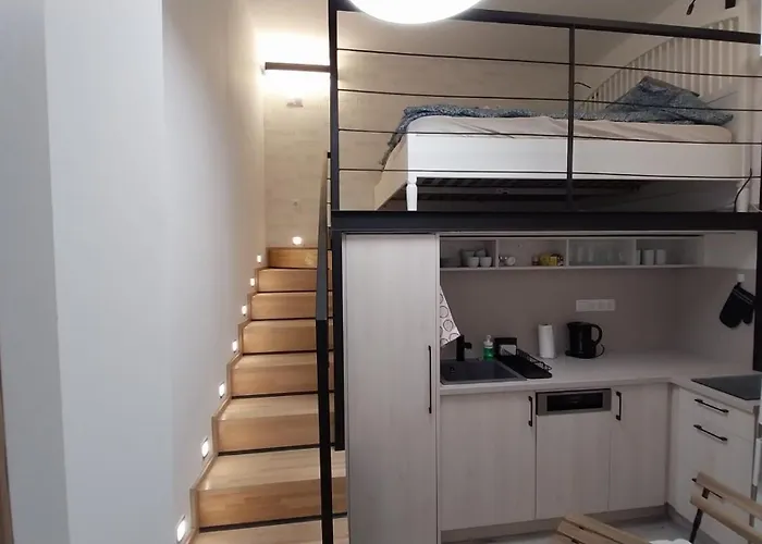 Szekely Apartment Near Deak Ferenc Square With Free Parking In Garage